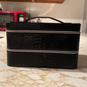 Lancôme Travel Makeup Case